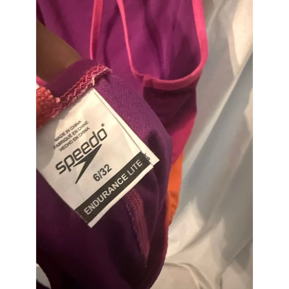Speedo Endurance Lite One Piece Swimsuit Size 6/32 Pink Orange Purple Striped